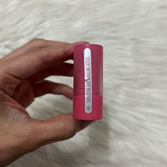 Kaja Beauty Dewy Bar & Blush in Strawberry Sorbet - Picture 2 of 7